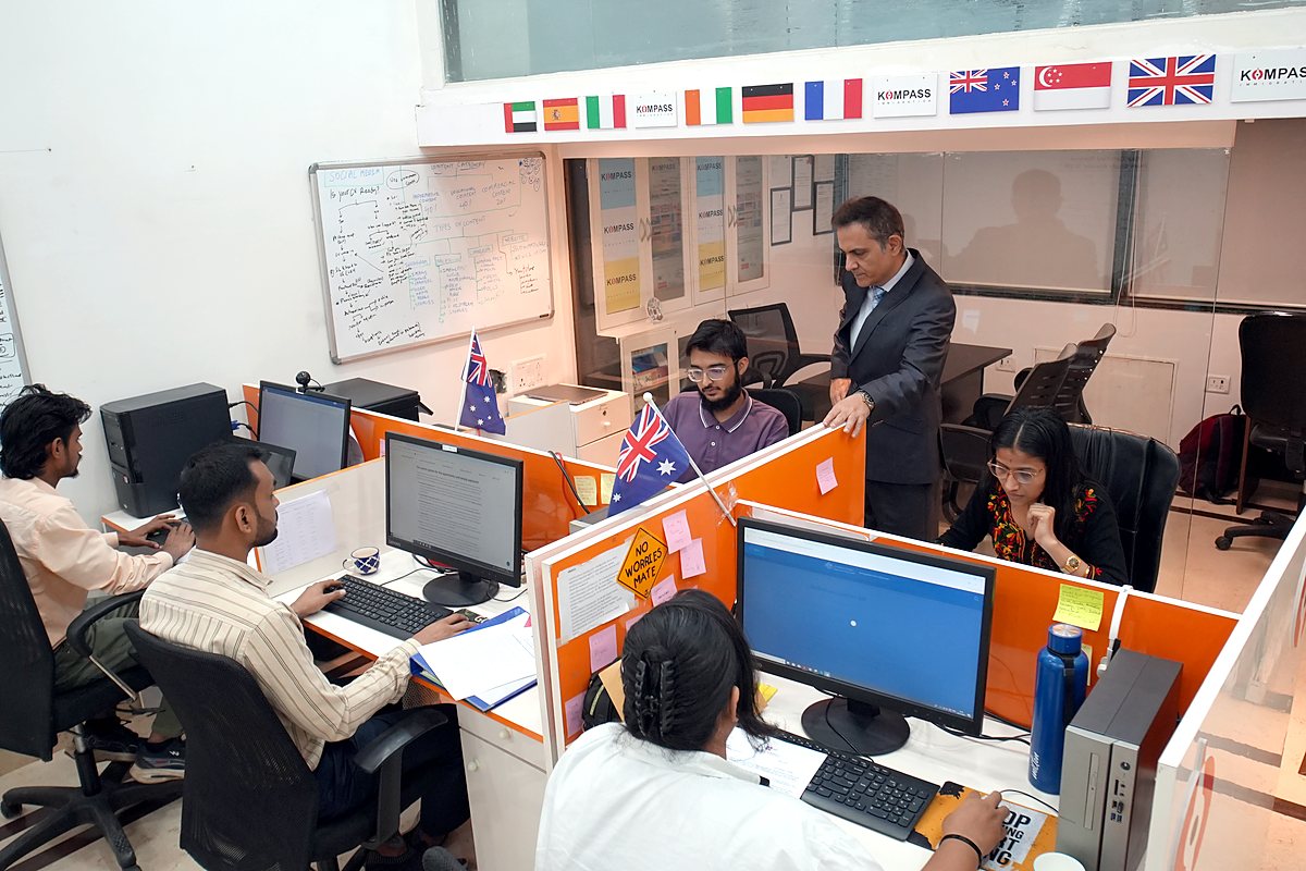 The Kompass team preparing client files